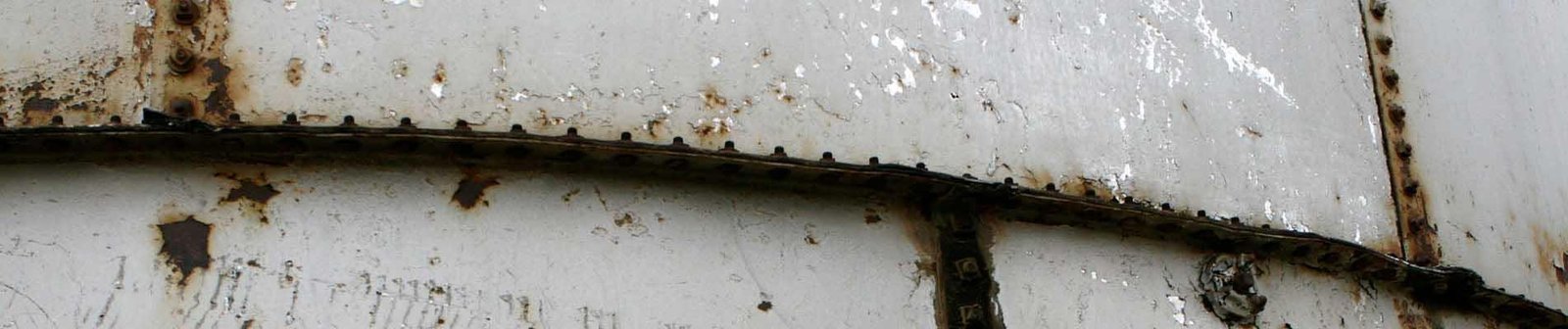 Sealing technology for leaking tank